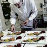 Mike Parrillas explicando por qué mejorar un 1 por ciento diario es mentira